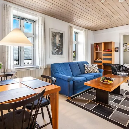 Daire 2 Bedroom Beautiful In Sydals Skovby (Syddanmark)