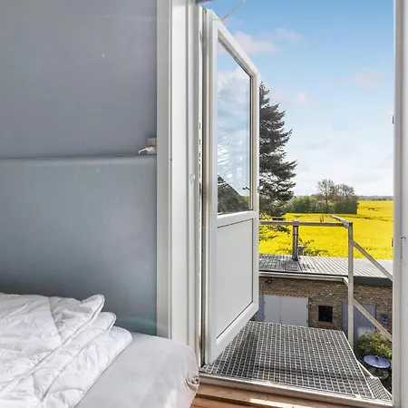 2 Bedroom Beautiful In Sydals Daire *